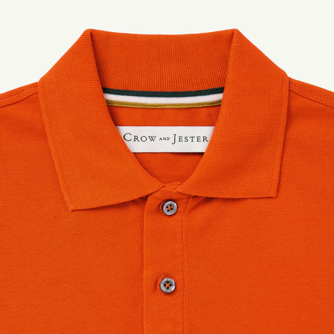Ribbed collar with signature neck tape